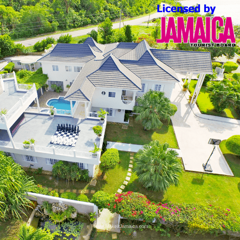 Mais Oui Villa in Jamaica side view -